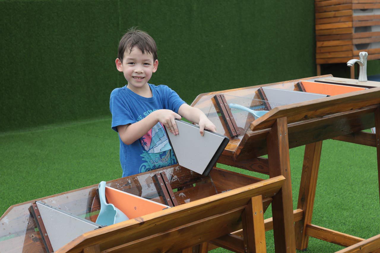 Outdoor Wasser-Matschanlage "Staudamm"