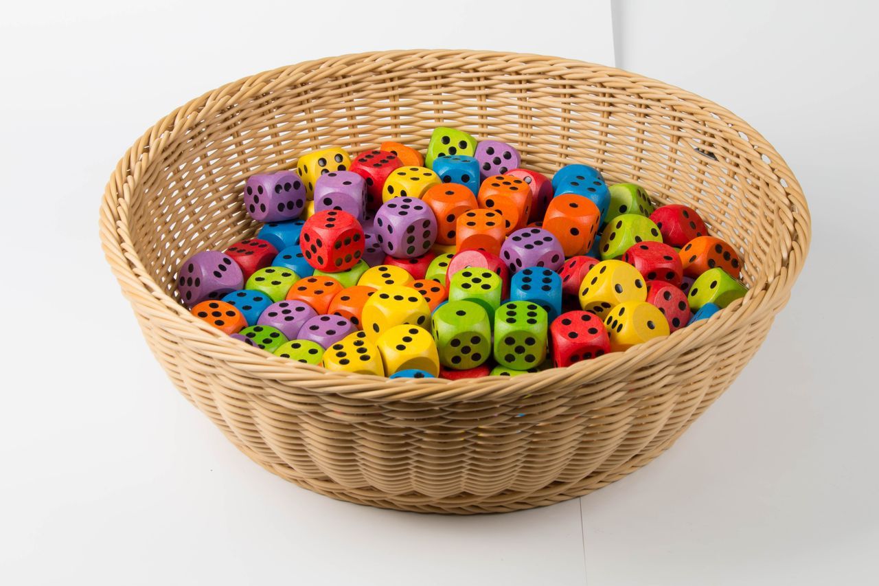 Punktewürfel, 1-6, geprägt, bunt, 120er-Pack