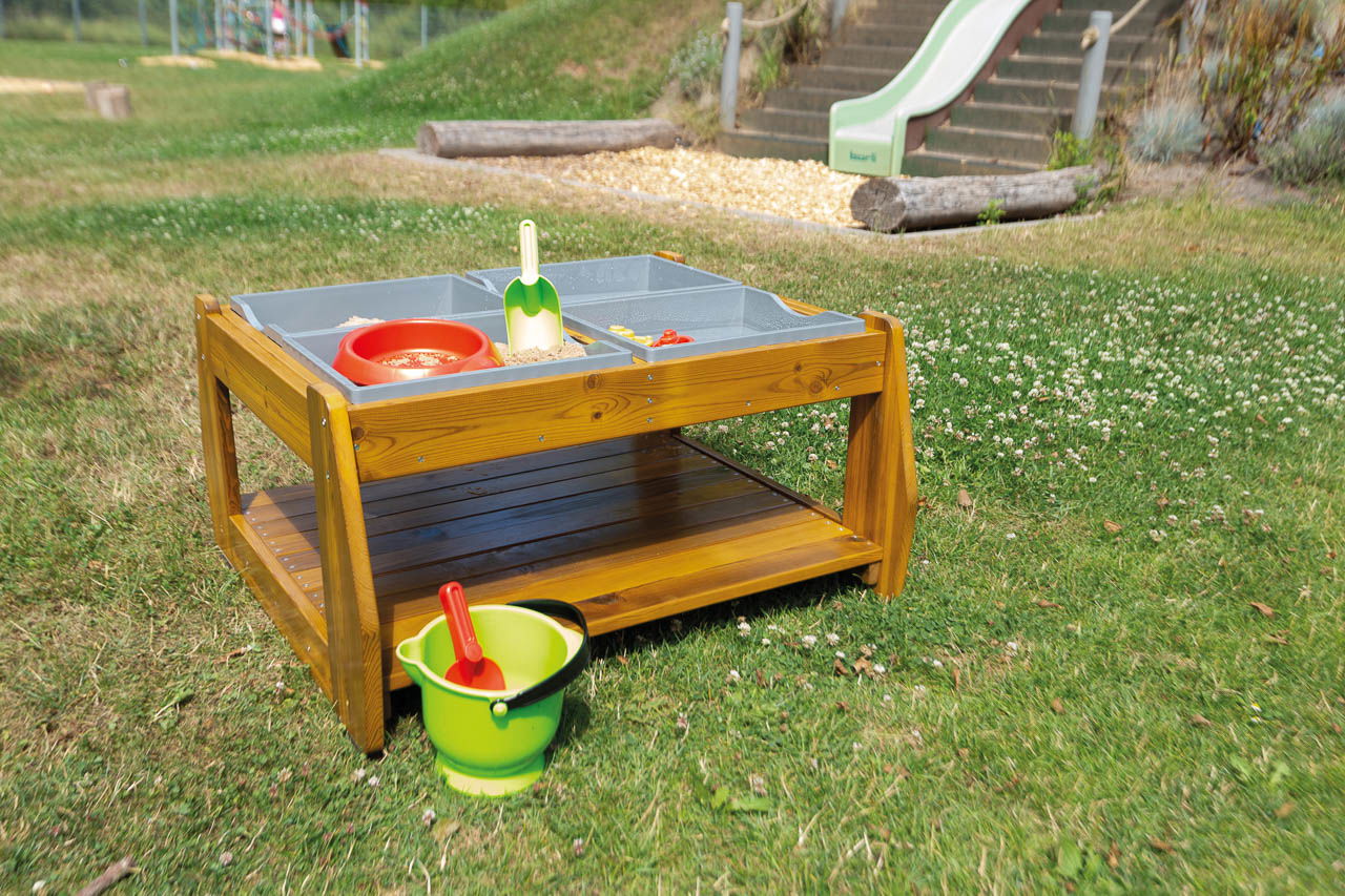 Kleiner Outdoor Sand-& Matschtisch