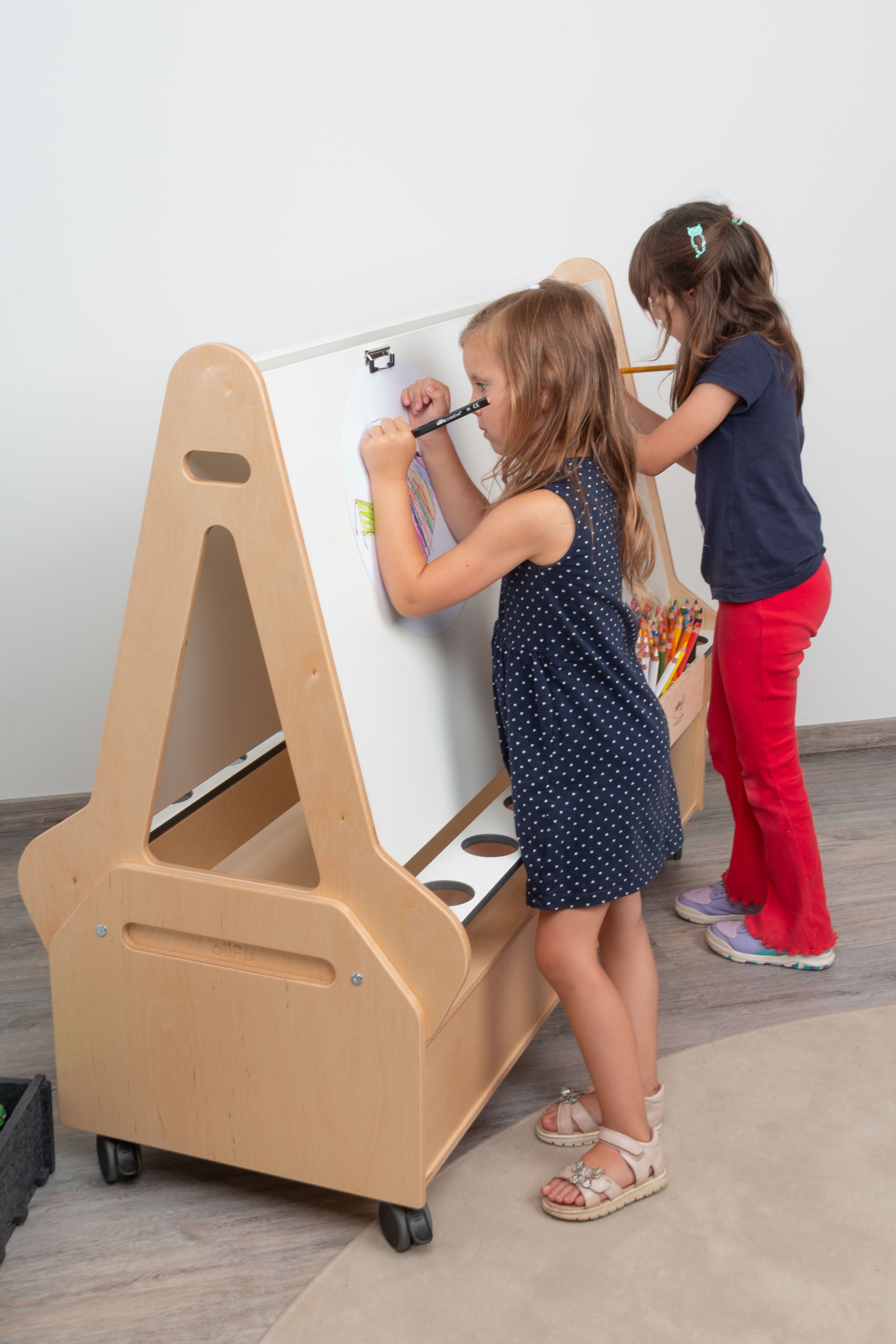 olifu creative Staffelei mit Wagen, doppelseitig für 4 Kinder