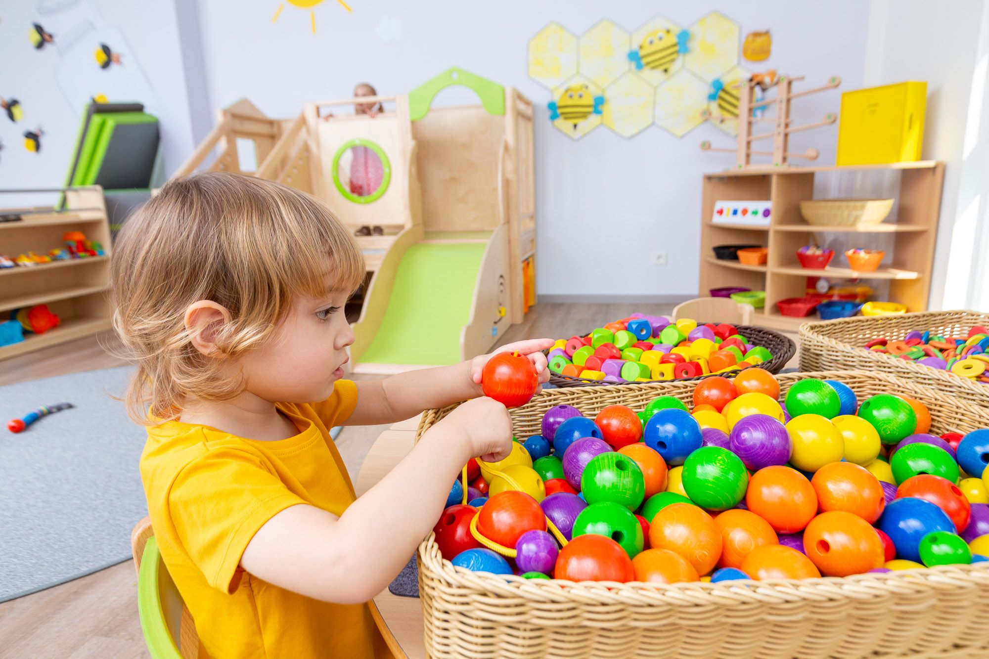 5er-Fädelkugel, bunt, 96er-Pack