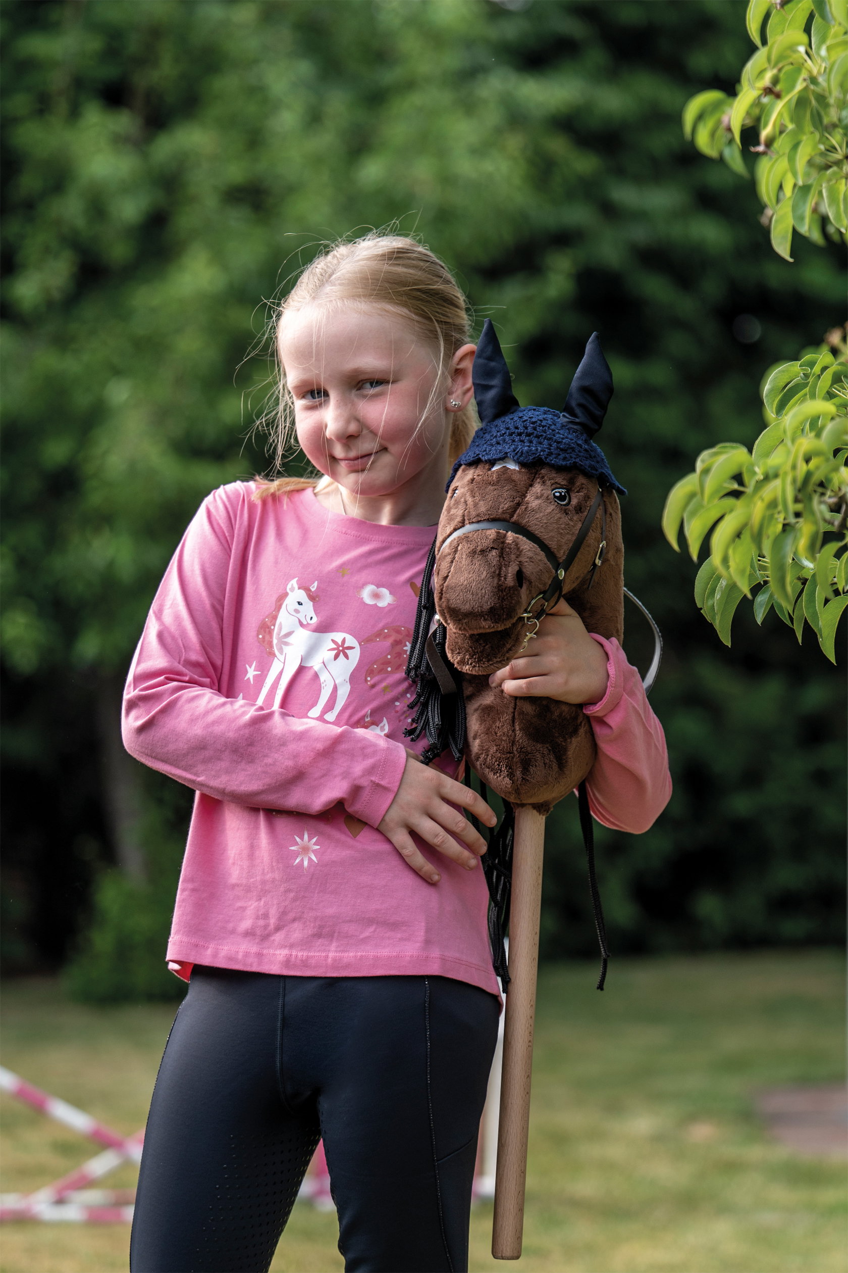 Fliegenhaube, Hobby Horsing, dunkelblau