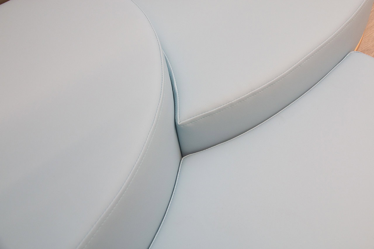 Akustiksofa Sonne mit 2 Ebenen rechts + Bodenmatte rechts