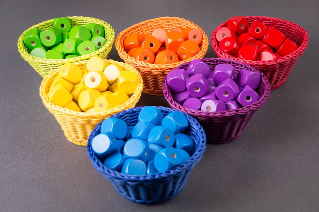 Fädelwürfel, bunt, 150er-Pack